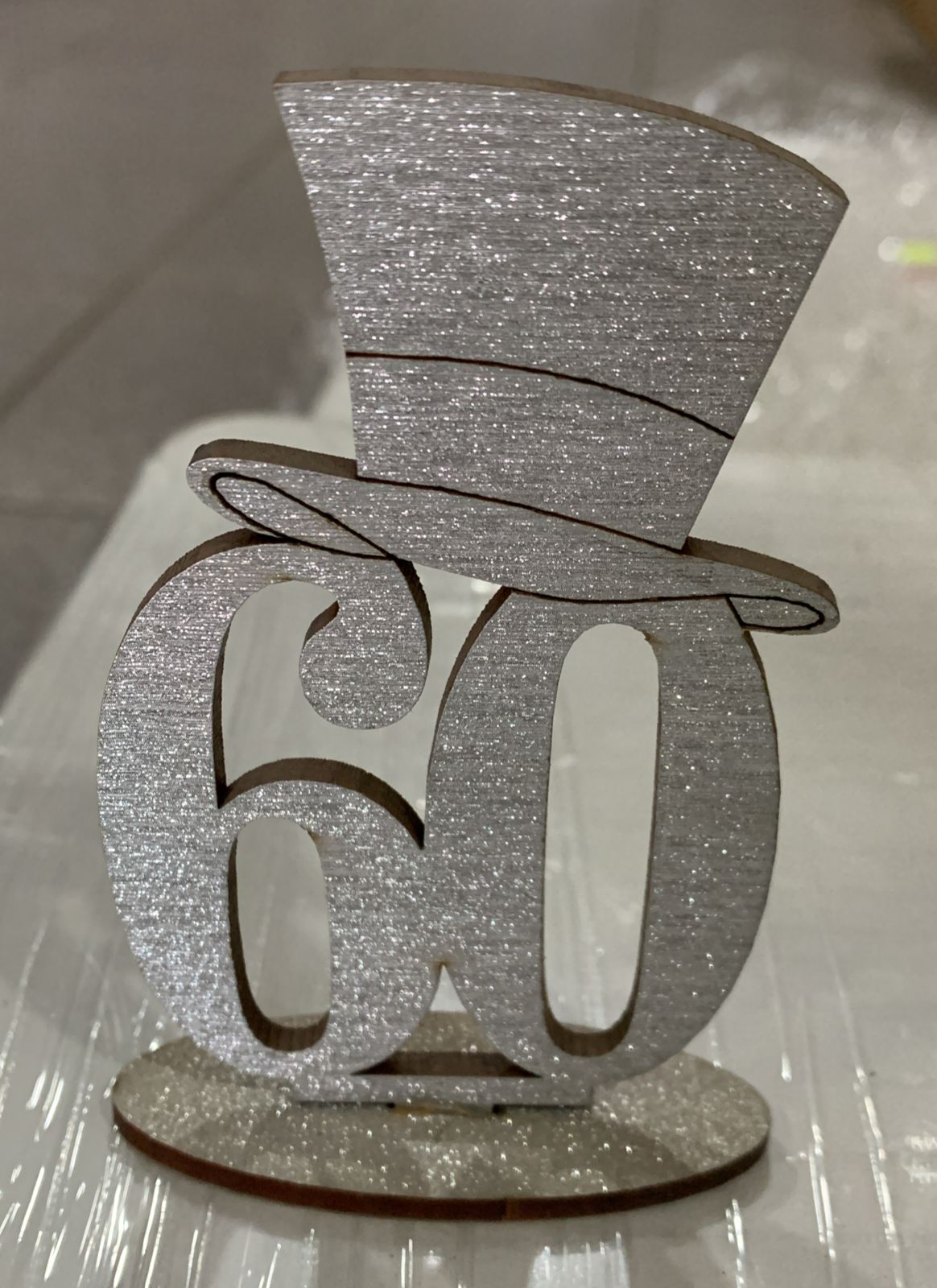 SOUVENIR 60 AÑOS CON SOMBRERO