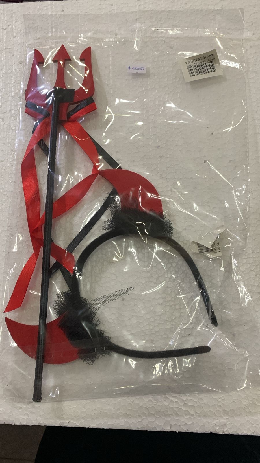 VINCHA CON CACHOS Y TRIDENTE